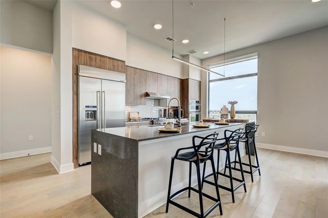 510 W 20th Street 518, Houston, TX 77008