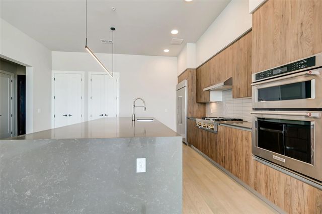 510 W 20th Street 518, Houston, TX 77008