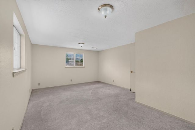 1517 Tomasita Street NE, Albuquerque, NM 87112