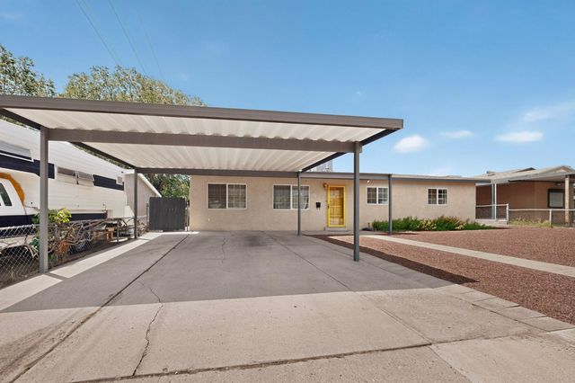 1517 Tomasita Street NE, Albuquerque, NM 87112
