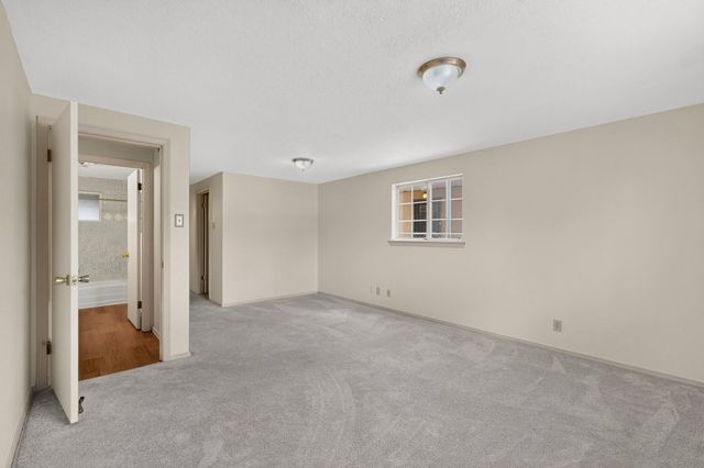 1517 Tomasita Street NE, Albuquerque, NM 87112