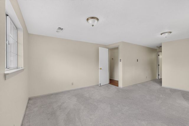 1517 Tomasita Street NE, Albuquerque, NM 87112