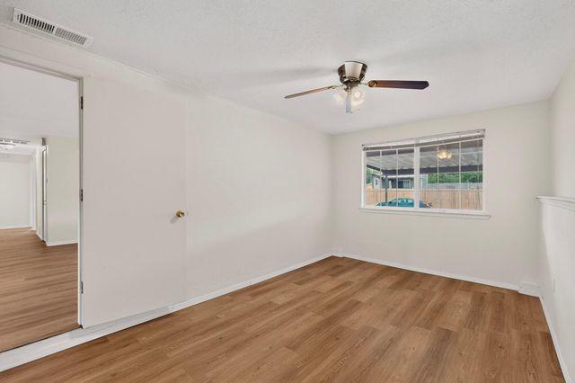 1517 Tomasita Street NE, Albuquerque, NM 87112