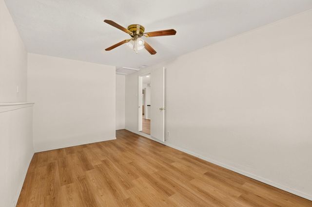 1517 Tomasita Street NE, Albuquerque, NM 87112