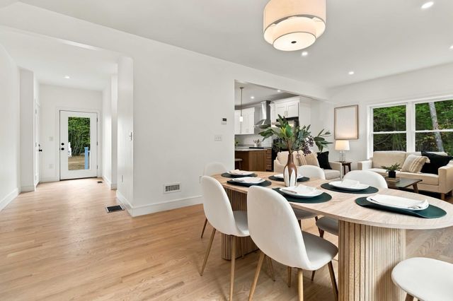 38 Elmwood St 2, Salisbury, MA 01952