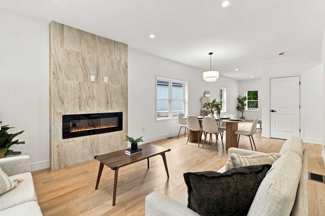 38 Elmwood St 2, Salisbury, MA 01952