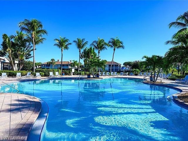 3017 Driftwood WAY 3004, Naples, FL 34109