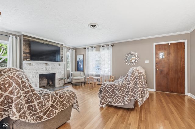 1353 E Loretta Drive, Indianapolis, IN 46227