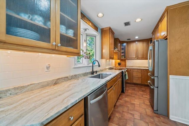 1217 SADDLE RIDGE DR, Germantown, TN 38138