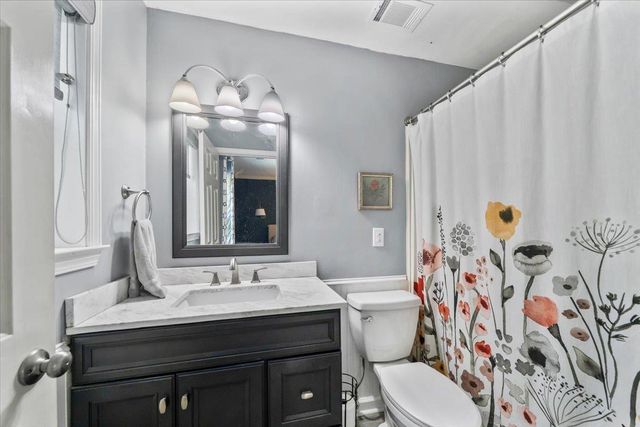 1217 SADDLE RIDGE DR, Germantown, TN 38138