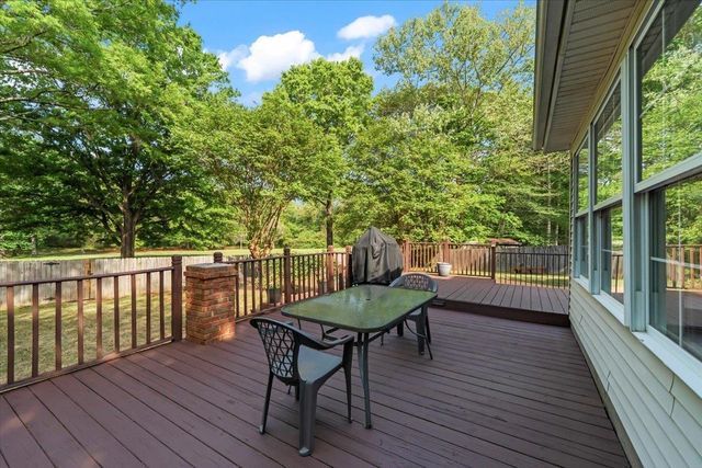 1217 SADDLE RIDGE DR, Germantown, TN 38138