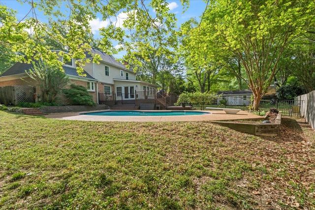 1217 SADDLE RIDGE DR, Germantown, TN 38138
