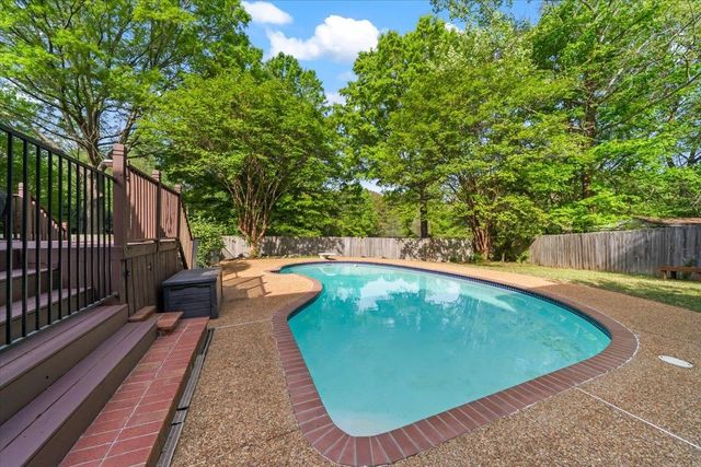 1217 SADDLE RIDGE DR, Germantown, TN 38138