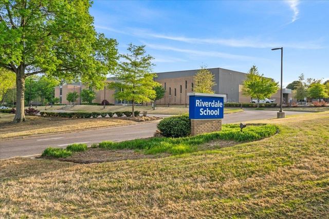 1217 SADDLE RIDGE DR, Germantown, TN 38138