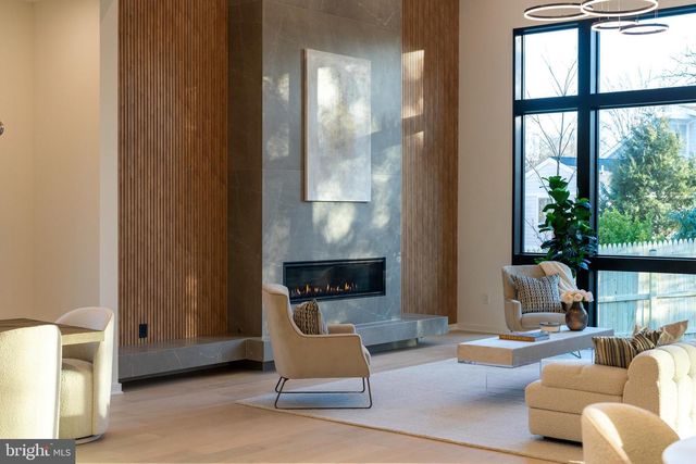 7103 WESTBURY RD, Mclean, VA 22101