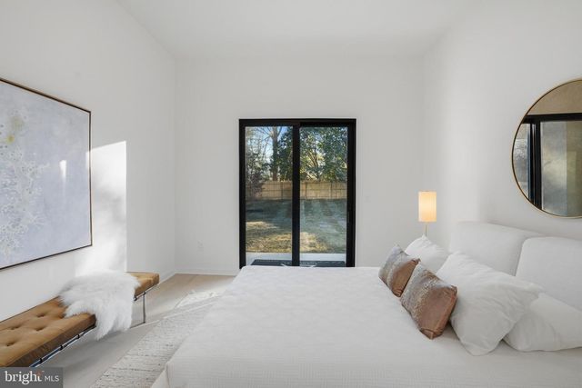 7103 WESTBURY RD, Mclean, VA 22101