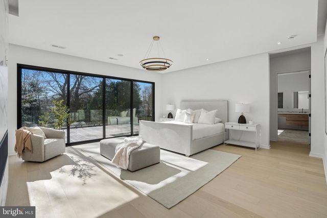 7103 WESTBURY RD, Mclean, VA 22101