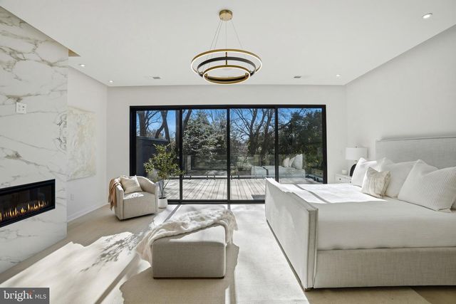 7103 WESTBURY RD, Mclean, VA 22101