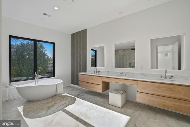 7103 WESTBURY RD, Mclean, VA 22101