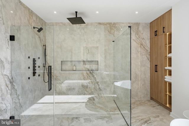 7103 WESTBURY RD, Mclean, VA 22101