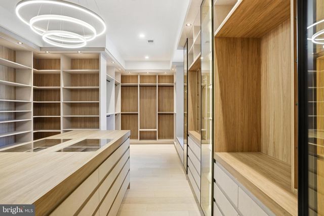 7103 WESTBURY RD, Mclean, VA 22101