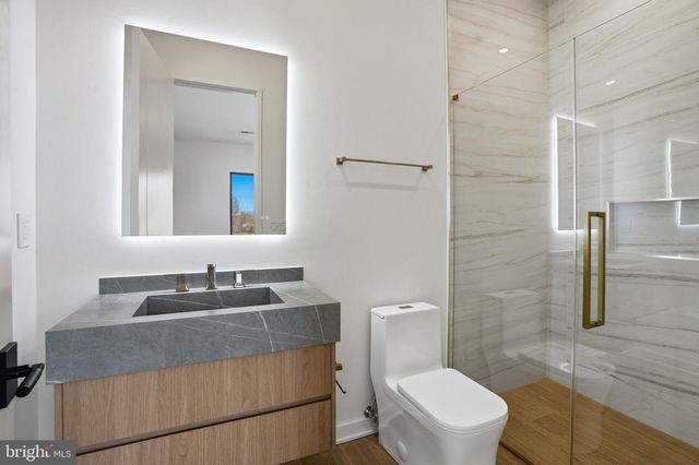 7103 WESTBURY RD, Mclean, VA 22101