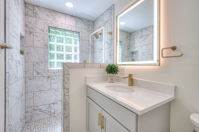 203 W Cedar St, Goodlettsville, TN 37072