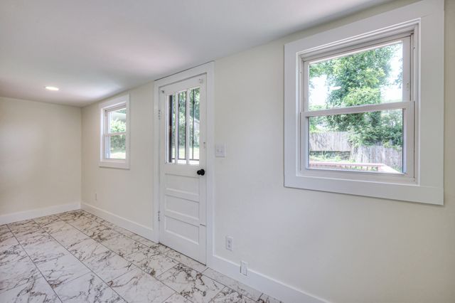 203 W Cedar St, Goodlettsville, TN 37072