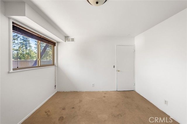 5595 Sycamore Street, Wrightwood, CA 92397