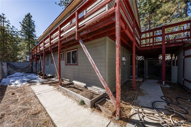 5595 Sycamore Street, Wrightwood, CA 92397
