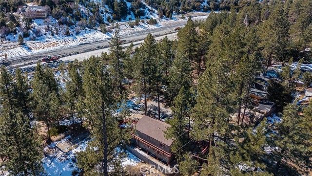 5595 Sycamore Street, Wrightwood, CA 92397