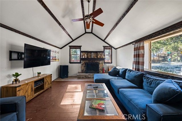 5595 Sycamore Street, Wrightwood, CA 92397