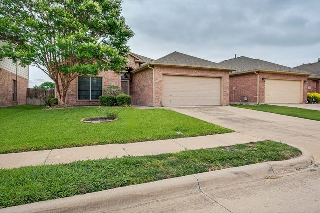 5916 Big Flat Drive, Fort Worth, TX 76131