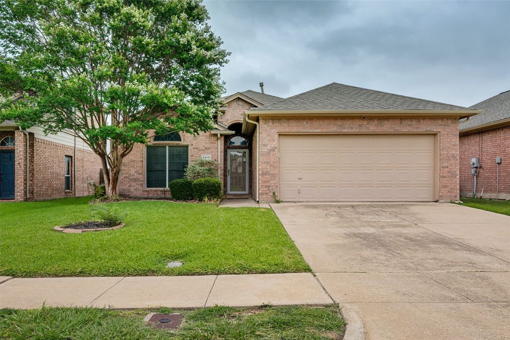 5916 Big Flat Drive, Fort Worth, TX 76131