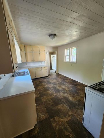 330 S Stewart Avenue, Big Rapids, MI 49307