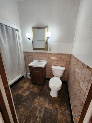 330 S Stewart Avenue, Big Rapids, MI 49307