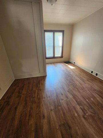 330 S Stewart Avenue, Big Rapids, MI 49307