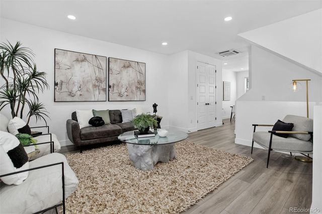 5128 W 26th Avenue 101, Denver, CO 80212