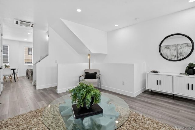 5128 W 26th Avenue 101, Denver, CO 80212