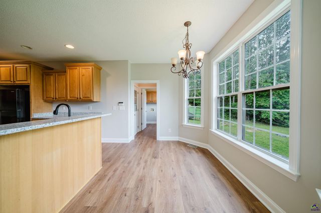 98 Head Road, Juliette, GA 31046