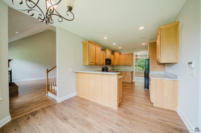98 Head Road, Juliette, GA 31046