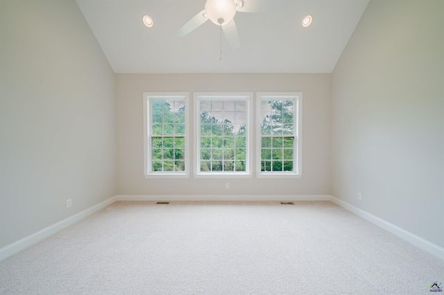98 Head Road, Juliette, GA 31046