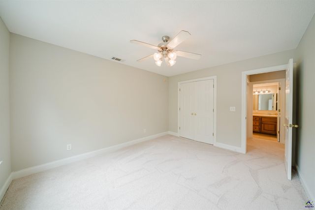 98 Head Road, Juliette, GA 31046