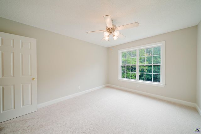 98 Head Road, Juliette, GA 31046