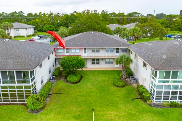 3 Lake Vista Trl Apt 203, Port St Lucie, FL 34952