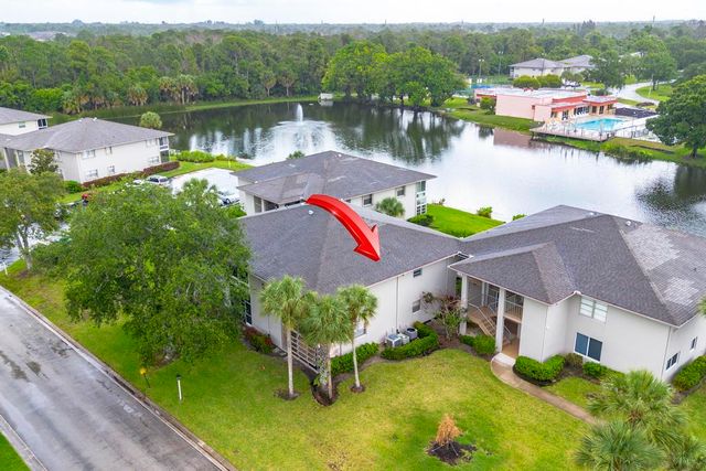 3 Lake Vista Trl Apt 203, Port St Lucie, FL 34952