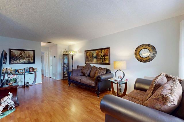 3 Lake Vista Trl Apt 203, Port St Lucie, FL 34952