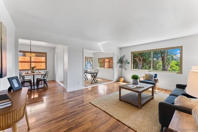 725 Peggy Dr, San Diego, CA 92114