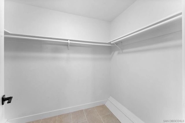 725 Peggy Dr, San Diego, CA 92114