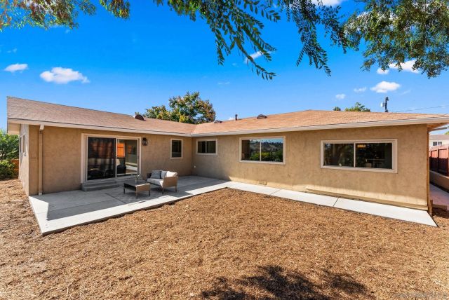 725 Peggy Dr, San Diego, CA 92114